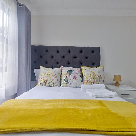 Signature Lodge Kempton Park Dış mekan fotoğraf